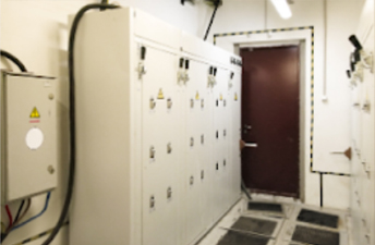 ③主配電ボックスメンテナンス(塗装)